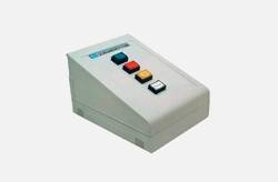 Четырехкнопочная панель управления Elka Desktop для одного шлагбаума