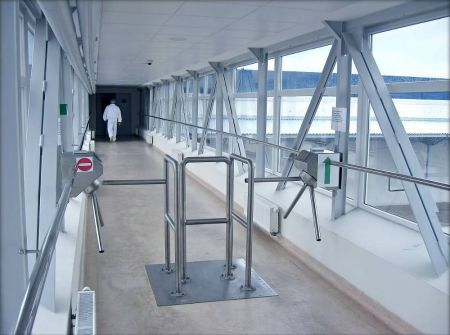 Турникет-трипод навесной Cominfo BAR EK-Wall