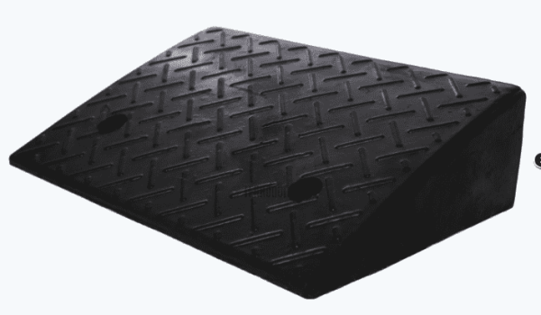 Съезд с бордюра резиновый СР-140-1 средняя часть