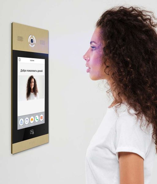 Многоабонентская вызывная панель Bas-IP AA-12FB Gold с распознаванием лиц