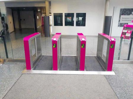 Центральный модуль распашного турникета Gotschlich Axioma DF VIP 1025H (650/900 мм) (6AXA2DC-SB) Центральный модуль распашного турникета Gotschlich Axioma DF VIP 1025H (650/900 мм) (6AXA2DC-SB)