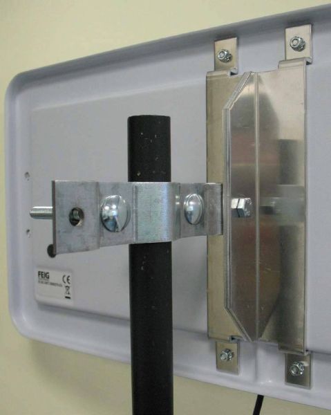 Узконаправленная антенна FEIG ANT.U600/270 UHF для считывателей OBID i-scan UHF