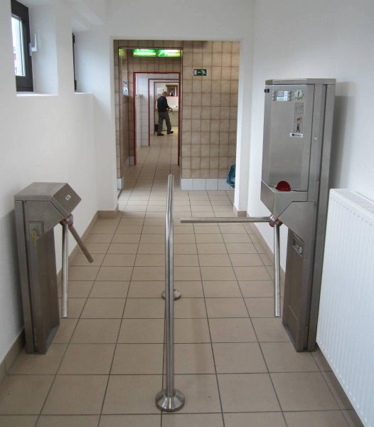 Терминал автоматизированного платного прохода Gotschlich Trinity (6CTR2AECR)