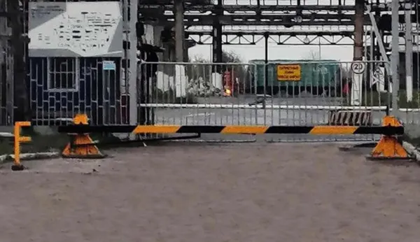 Противотаранный шлагбаум ПШГ-СБ 5000 горизонтальный, механический, 20 тонн