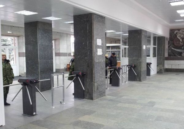 Турникет-трипод двухпроходной Ростов-Дон РД Т283М1 из окрашенной стали (без планок)