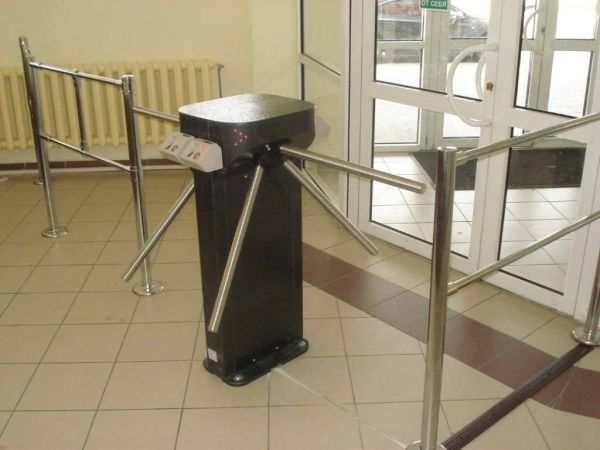 Турникет-трипод двухпроходной Ростов-Дон РД Т283М1 из окрашенной стали (без планок)