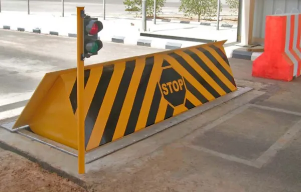 Дорожный блокиратор УПДБ-СБ усиленный противотаранный Дорожный блокиратор УПДБ-СБ усиленный противотаранный