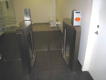 Центральный модуль распашного турникета Gotschlich Selection DF (550мм, высота 1052мм) (6SEL2DC)