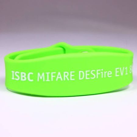 Силиконовый NFC-браслет (с кодировкой, vCard по ТЗ клиента) (жен./дет.)