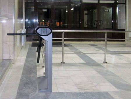 Электронная проходная PERCo-KT02.9 с активированным ПО PERCo-SP13 Электронная проходная PERCo-KT02.9 с активированным ПО PERCo-SP13