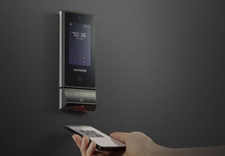 Мультиформатный терминал Suprema X-Station 2 XS2-QDPB с идентификацией по картам, смартфонам и QR кодам