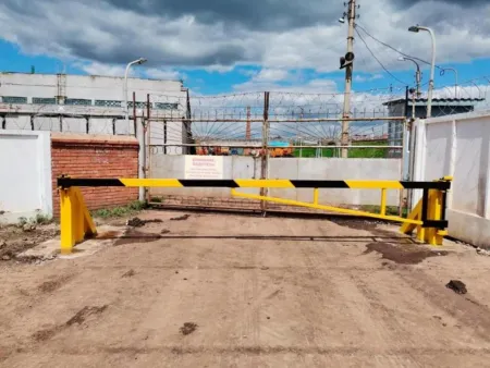 Противотаранный шлагбаум ПШГ-СБ (Л) 6000 горизонтальный, электромеханический, 3,5 тонны Противотаранный шлагбаум ПШГ-СБ (Л) 6000 горизонтальный, электромеханический, 3,5 тонны