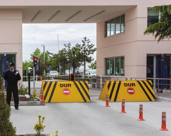 Блокиратор дорожный гидравлический RRB 900 (RRB-35F90) усиленный K8, длина 3500 мм