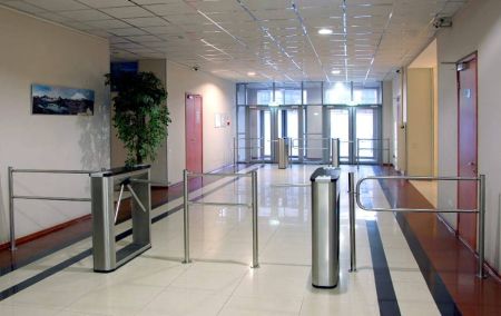 Стационарное ограждение PERCo BH02 (1425мм) с заполнением Стационарное ограждение PERCo BH02 (1425мм) с заполнением