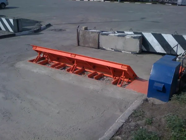 Дорожный блокиратор Silar ПЗП 3000ЭМЗ с центральным приводом, электромеханический заглубляемый Дорожный блокиратор Silar ПЗП 3000ЭМЗ с центральным приводом, электромеханический заглубляемый