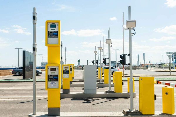 Выездная стойка двухуровневая АП-ПРО 02 2У Комфорт со сканером билетов