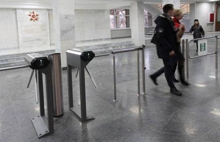 Стационарное ограждение PERCo BH02 (1425мм) с заполнением Стационарное ограждение PERCo BH02 (1425мм) с заполнением