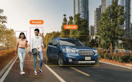 Антивандальная IP-видеокамера 8Мп Wisenet QNE-C9013RL с искусственным интеллектом