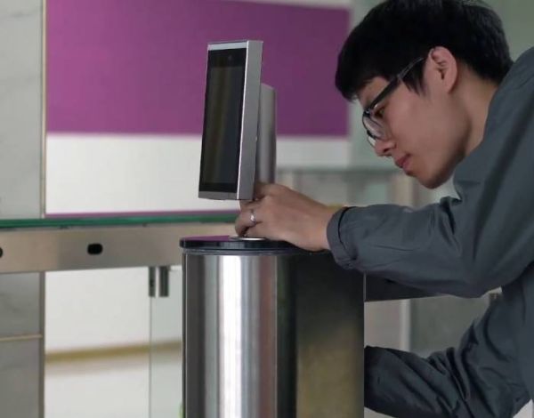 Биометрический считыватель ZKTeco FaceDepot-7B [CH] с кронштейном для установки на турникет