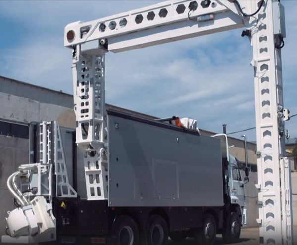 Мобильный инспекционно-досмотровый комплекс МИДК-9232 Мобильный инспекционно-досмотровый комплекс МИДК-9232